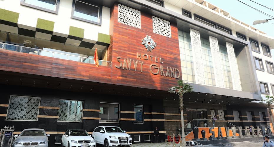 Savvy Grand hotel Lucknow, Book hotel online Hoteldekho